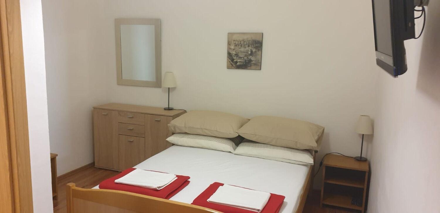 טרוגיר Apartments Biserka - 50 M From Beach מראה חיצוני תמונה