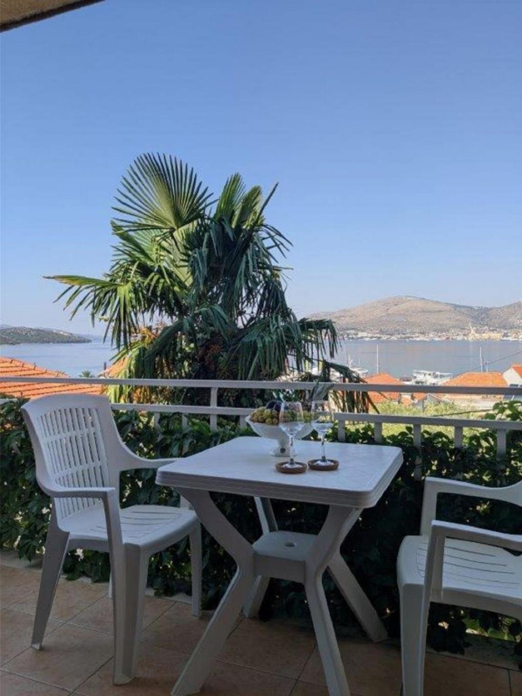 טרוגיר Apartments Biserka - 50 M From Beach מראה חיצוני תמונה