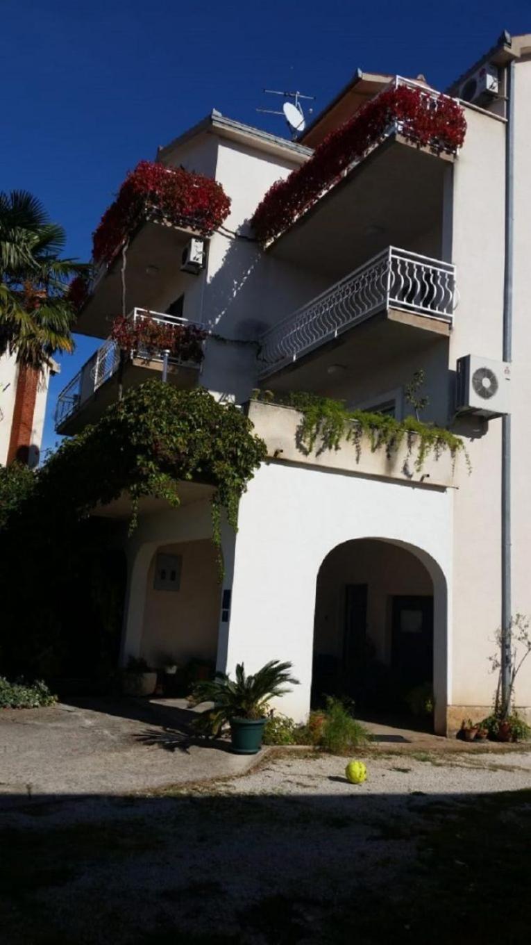 טרוגיר Apartments Biserka - 50 M From Beach מראה חיצוני תמונה