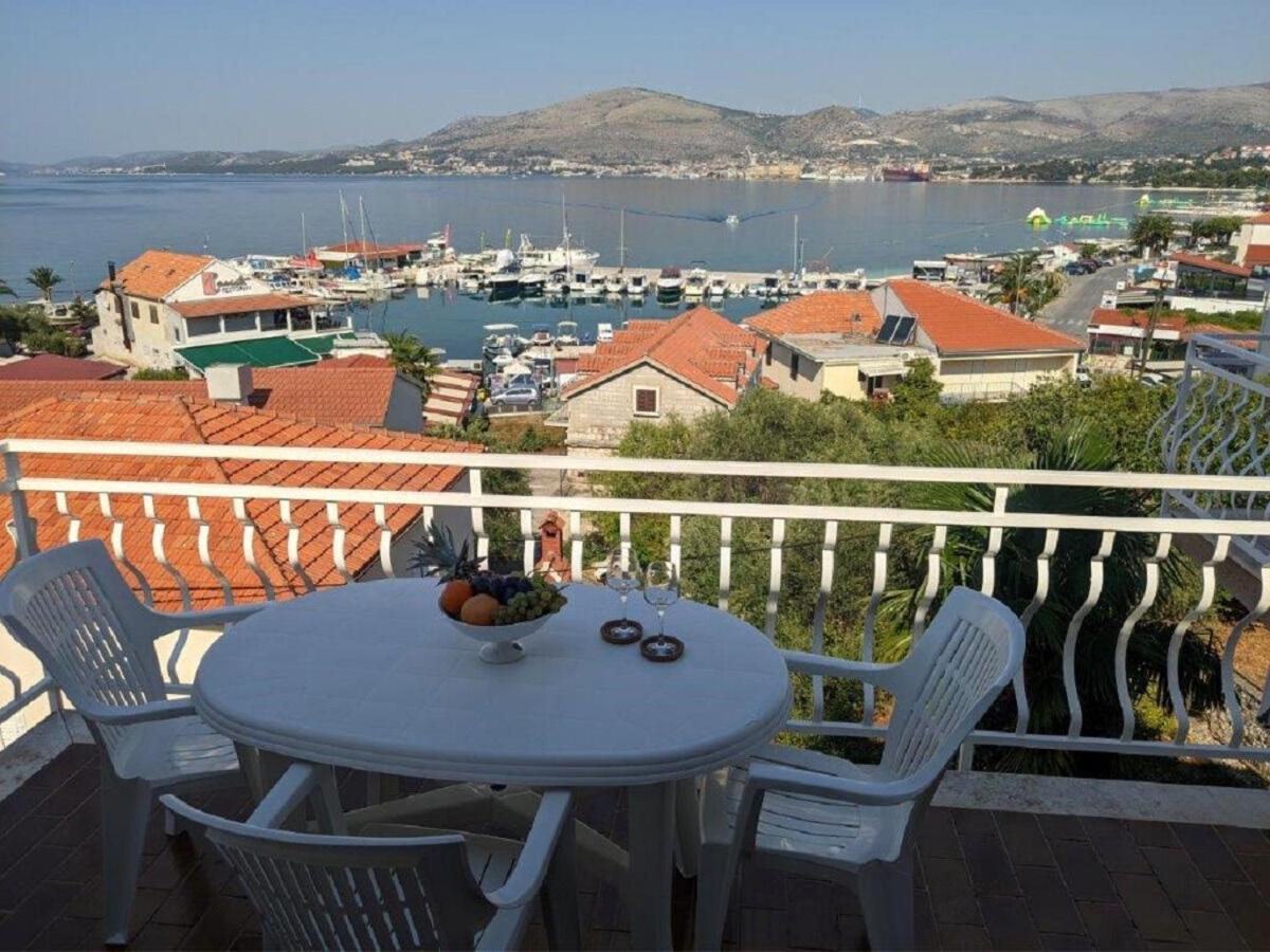 טרוגיר Apartments Biserka - 50 M From Beach מראה חיצוני תמונה