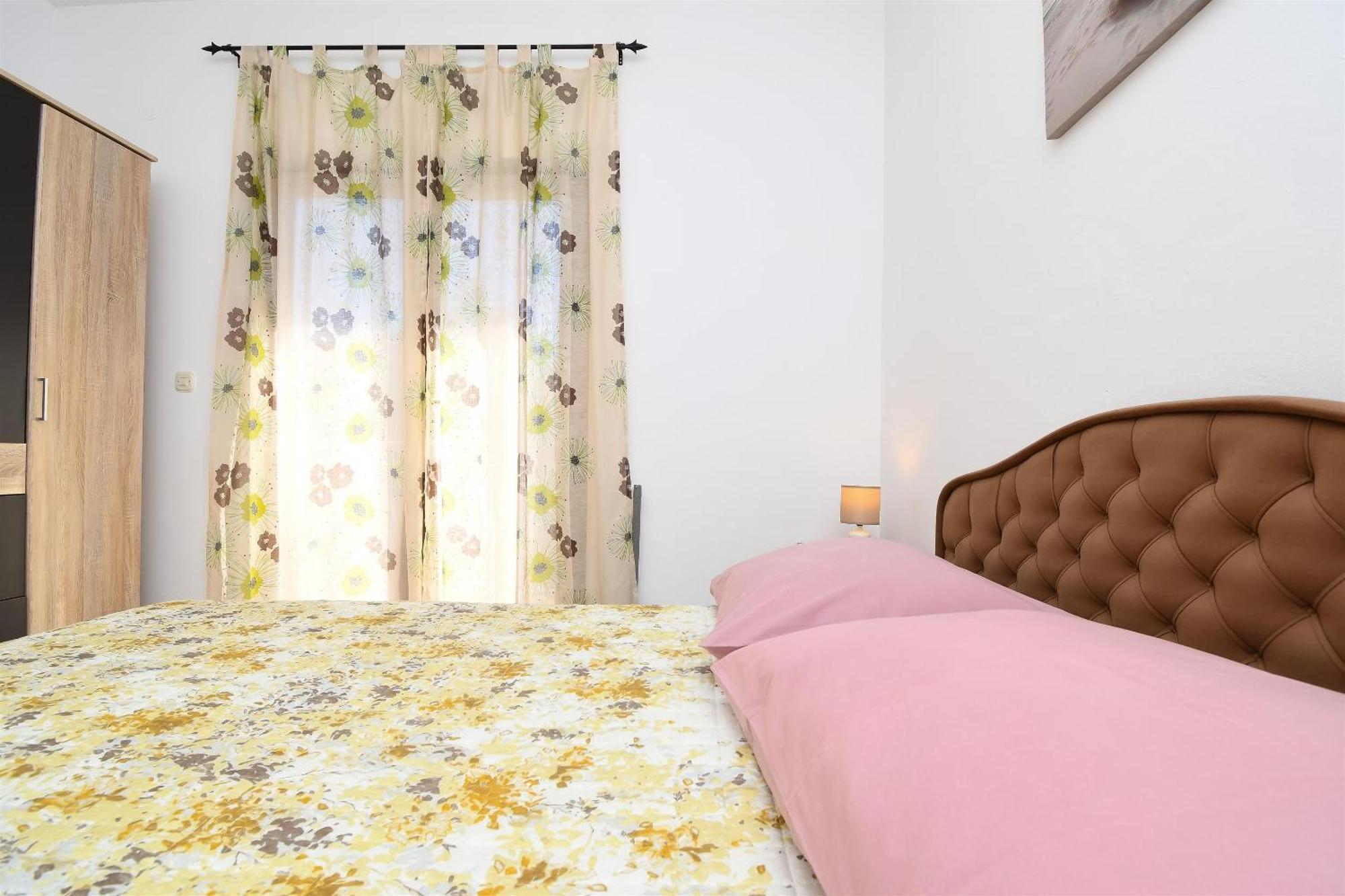 טרוגיר Apartments Biserka - 50 M From Beach מראה חיצוני תמונה