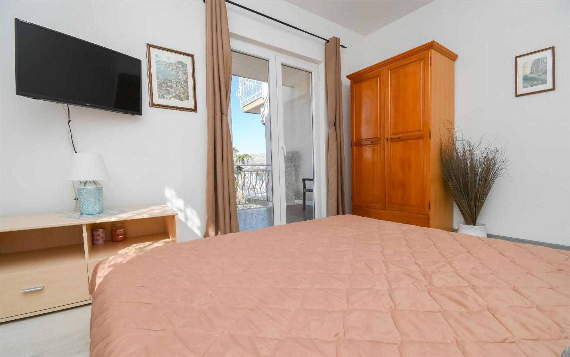 טרוגיר Apartments Biserka - 50 M From Beach מראה חיצוני תמונה
