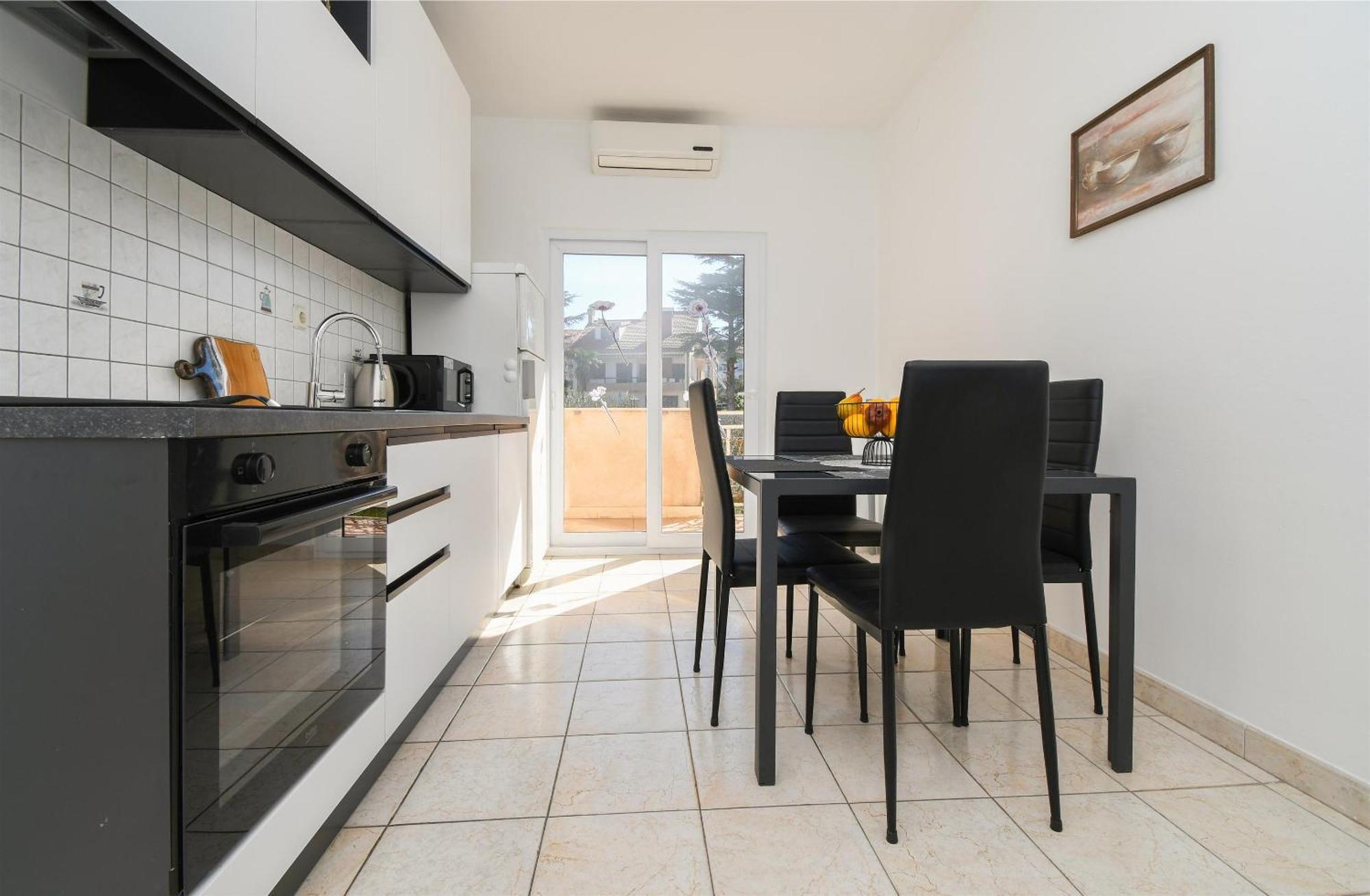 טרוגיר Apartments Biserka - 50 M From Beach מראה חיצוני תמונה