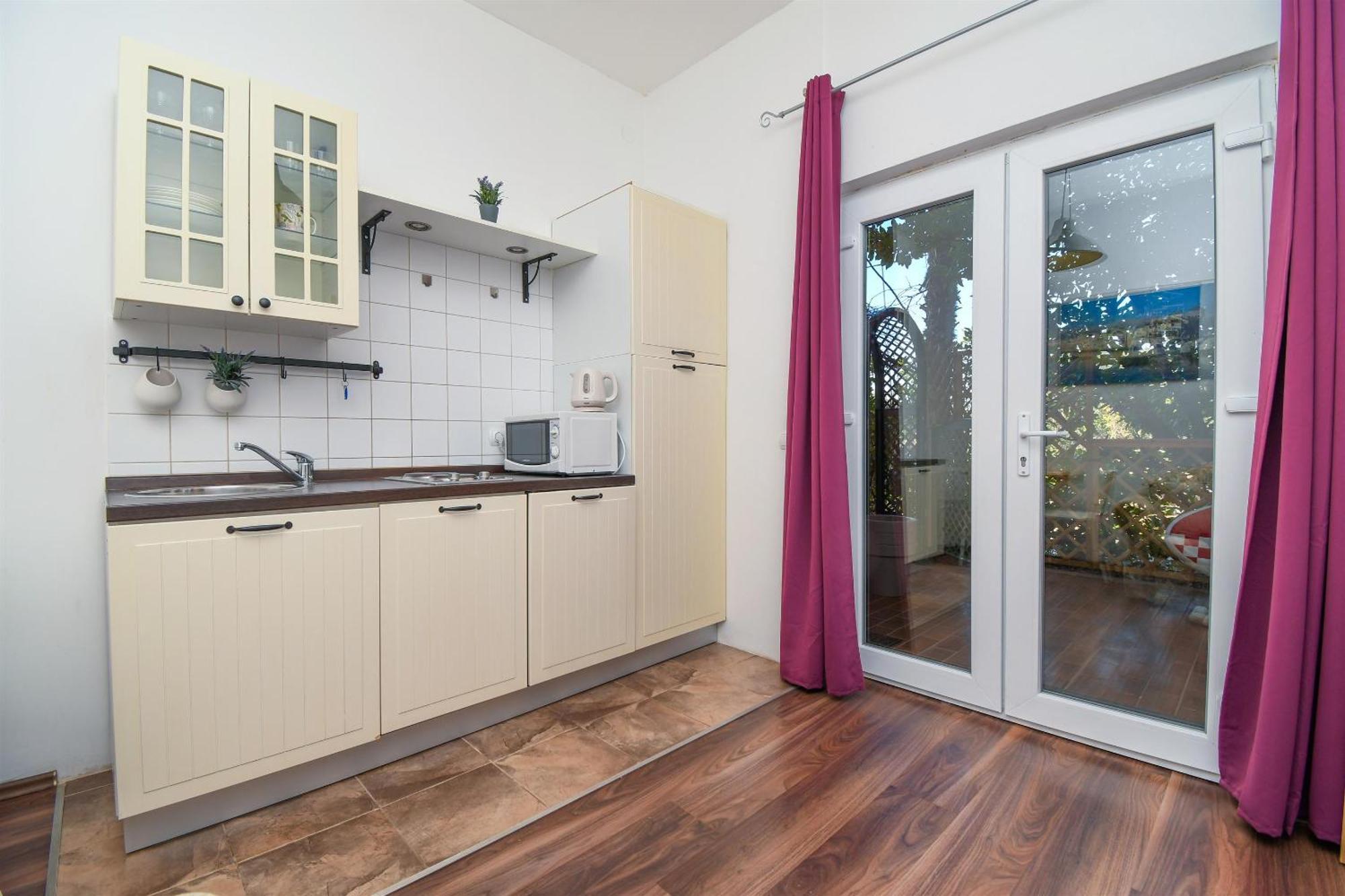 טרוגיר Apartments Biserka - 50 M From Beach מראה חיצוני תמונה