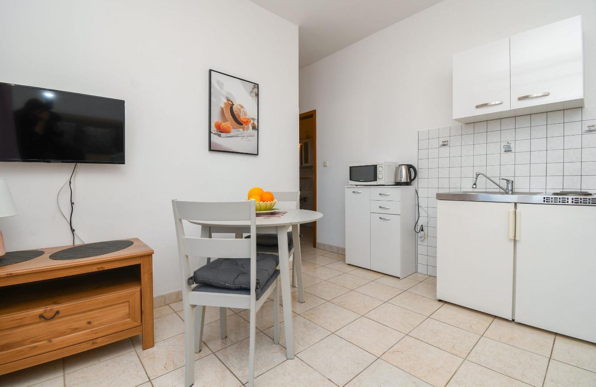 טרוגיר Apartments Biserka - 50 M From Beach מראה חיצוני תמונה