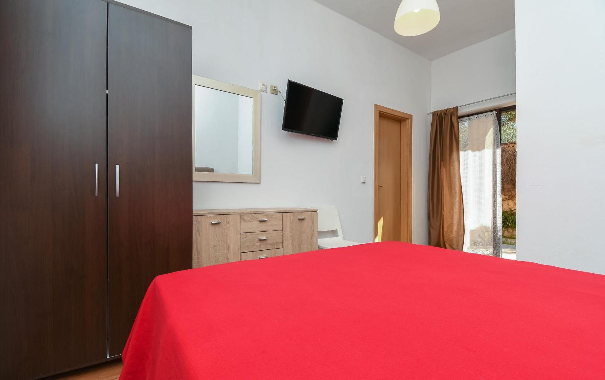 טרוגיר Apartments Biserka - 50 M From Beach מראה חיצוני תמונה
